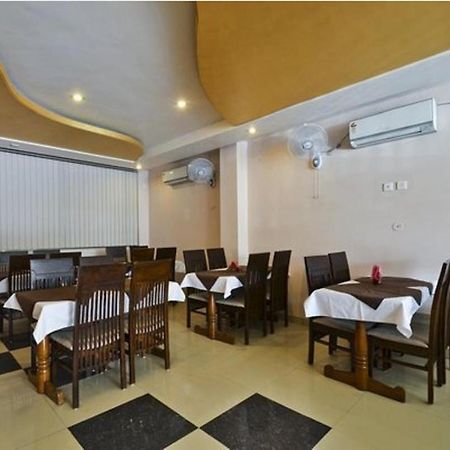 Paramount Hotell Jaipur Exteriör bild