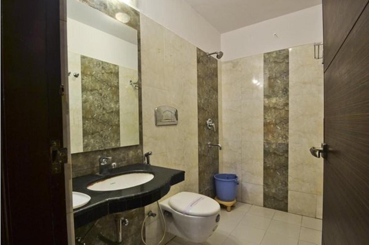 Paramount Hotell Jaipur Exteriör bild