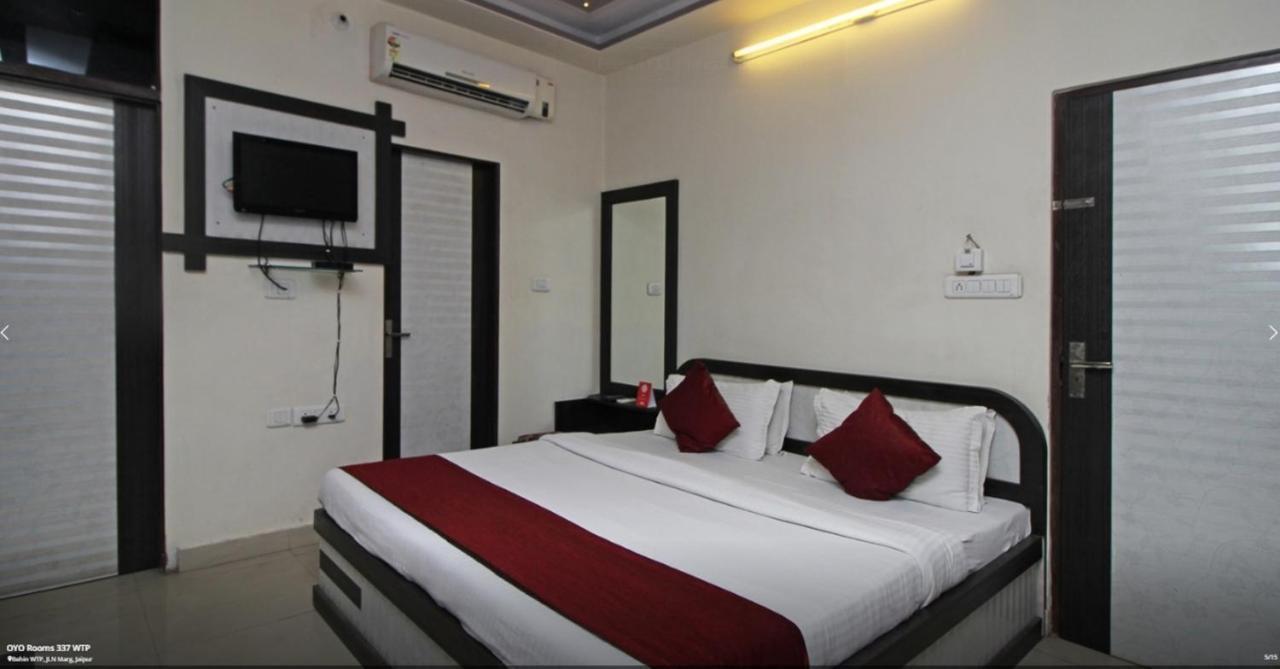 Paramount Hotell Jaipur Exteriör bild
